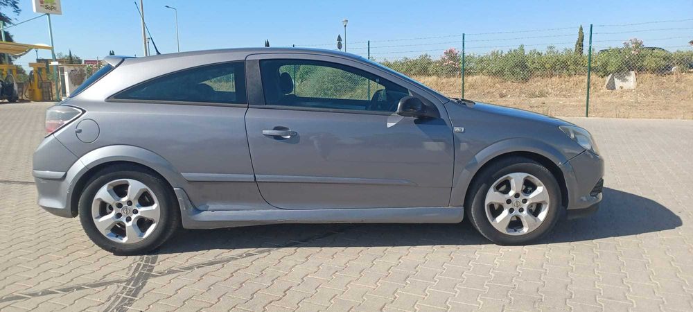 Opel Astra GTC 1.3 CDTI