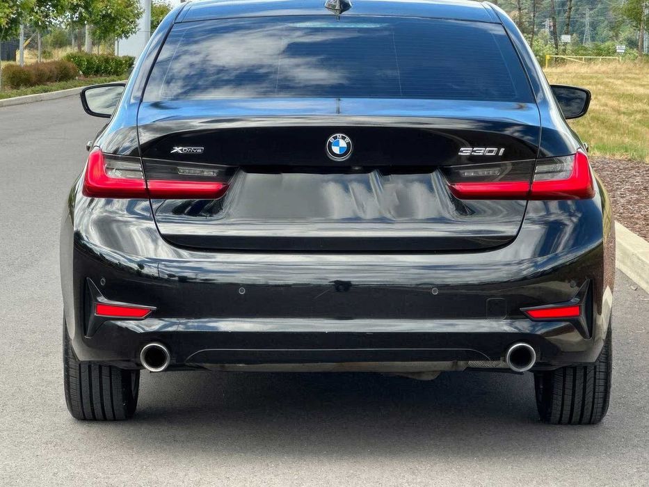 BMW 330Xi      2020