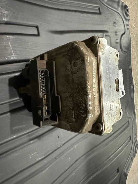 Блок abs Opel vectra b 1995-1999 2.0 бензин 90468702