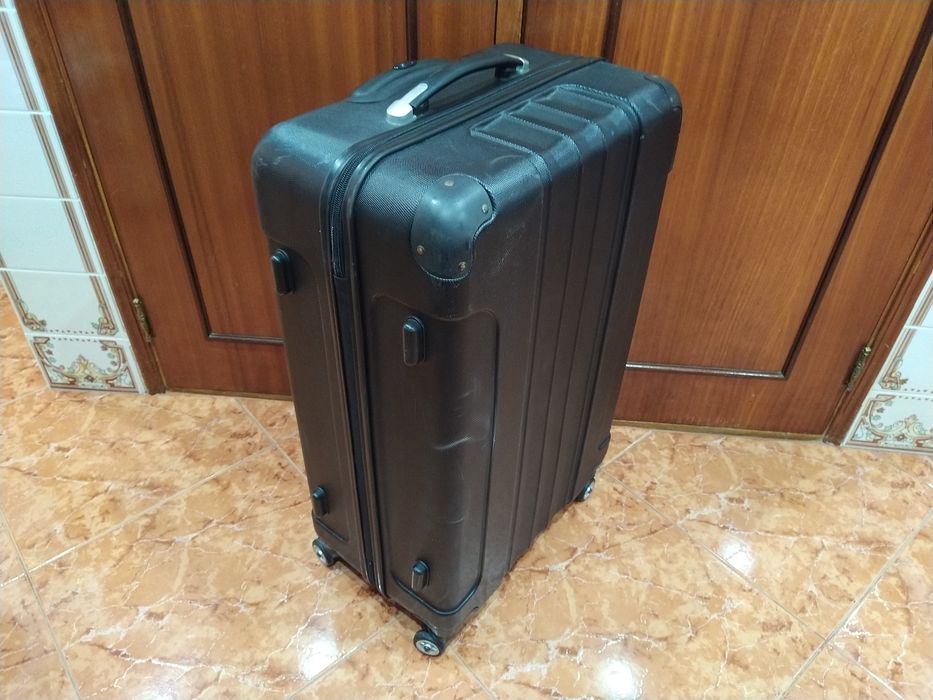 Mala malas de porão até 23 kg viagem carro casa quarto apartamento.