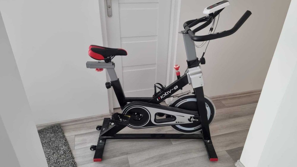Rower spinningowy motiv-8