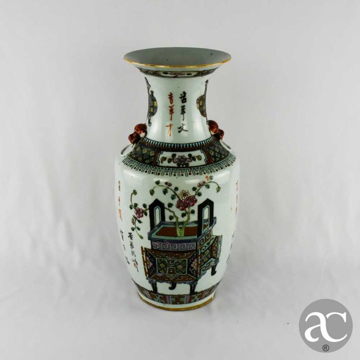 Jarrão porcelana da China com caracteres chineses, finais do séc. XIX