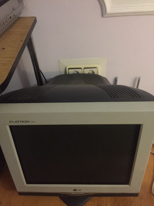 Монітор LG Flatron