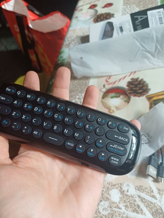 Sprzedam bezprzewodowy pilot zdalnego klawiaturą