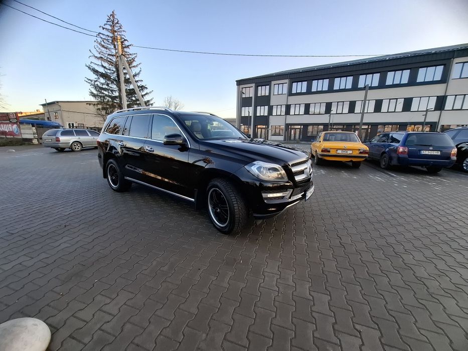 Продам мерседес GL 166 3.0 дизель
приїхав з Америки в рідній фарбі не пошкоджений в хорошій комплектації:
Повна панорама
Дотяжки дверей
Мертві зони
Камера 360°
Підігрів руля і всіх сидінь
Електро привід і память сидінь
Безключовий доступ
Клектро дверка задня.
Музика Harman Kardon і т.д.
Вже на новій зимовій резині
всідеталі по авто в телефонному режимі.
НЕВЕЛИКИЙ ТОРГ БІЛЯ АВТО!!!