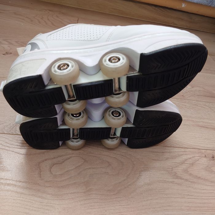 Кросівки-ролики 39р