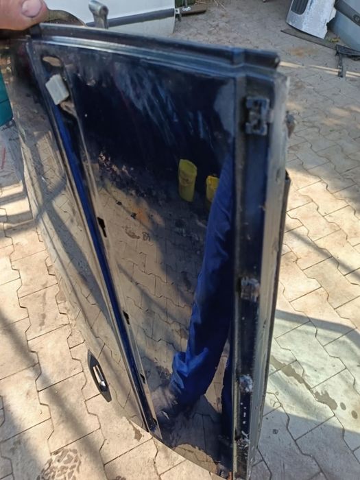 Drzwi Mercedes W124 Sedan Tył prawe