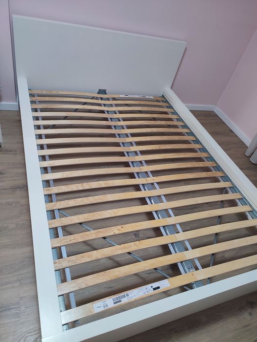 Cama Malm e estrado