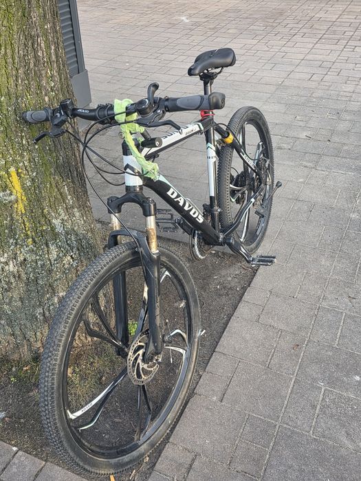Sprzedam  Rower DAVOS   kola 26