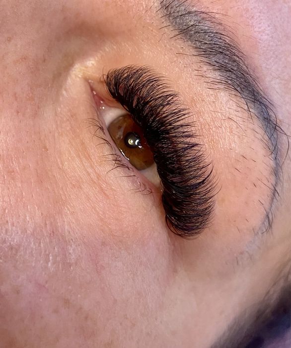 Przedłużanie rzęs