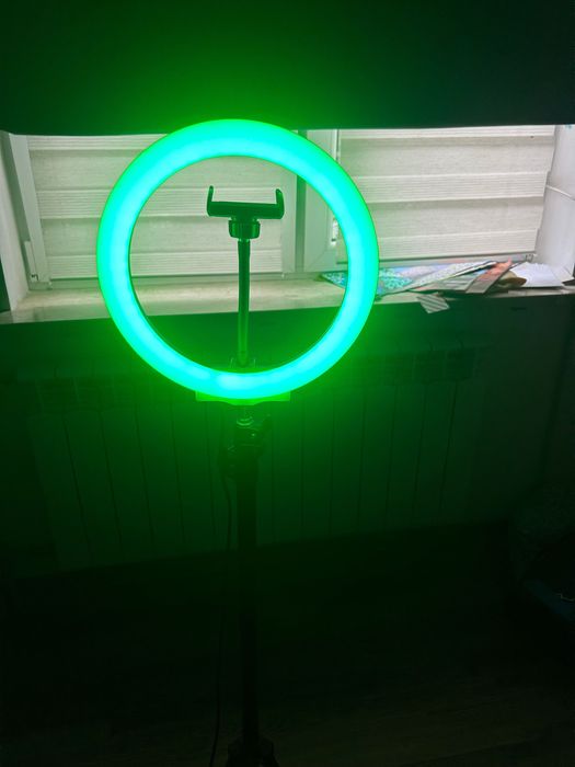 Lampa pierścieniowa