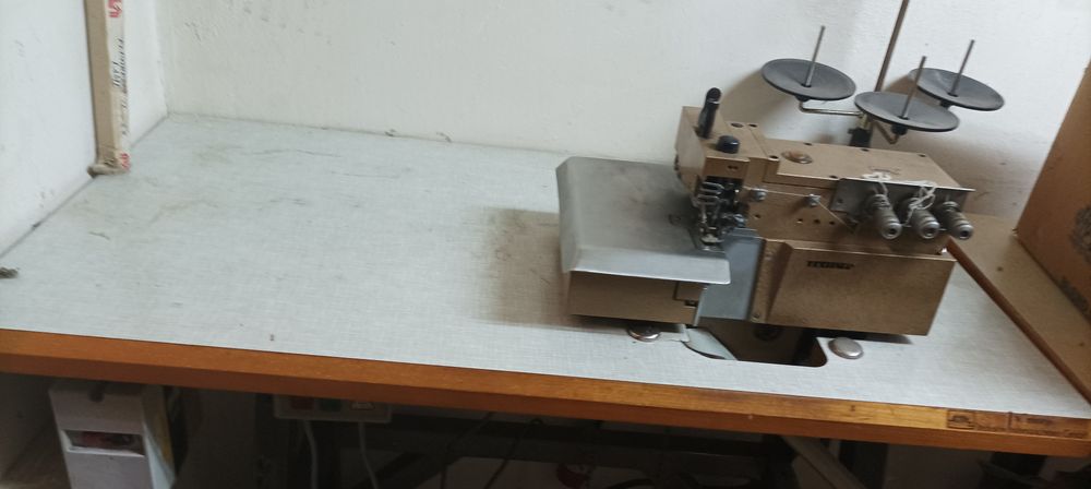 Komplet.   maszyn.   textima.   złota