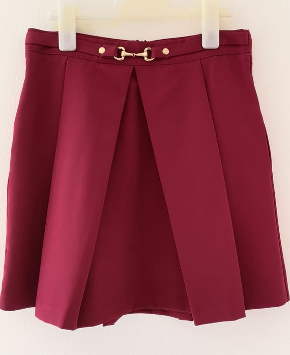 Saia curta bordeaux