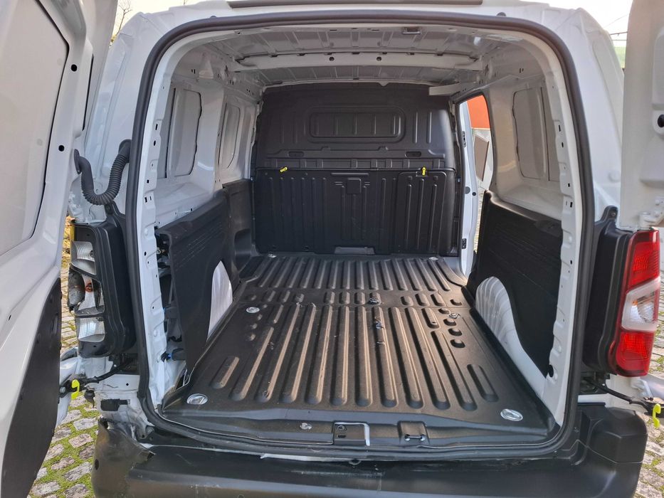 Toyota Proace Longa 45 Mil kms Nacional de 2023 COM IVA DEDUTIVEL