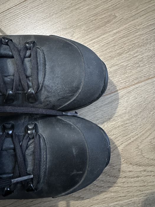 Берці Lowa на gore tex