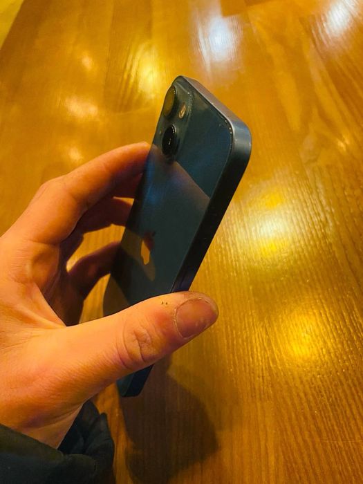 Продам айфон 13 128гб