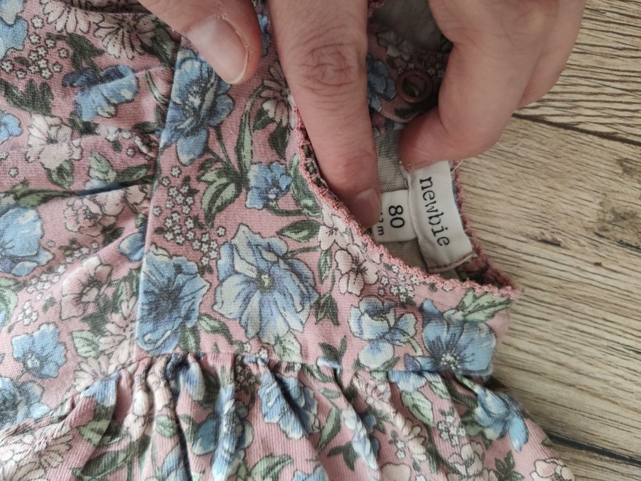 Sukienka newbie r. 80