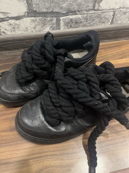 Nike air force black and white Канаты
