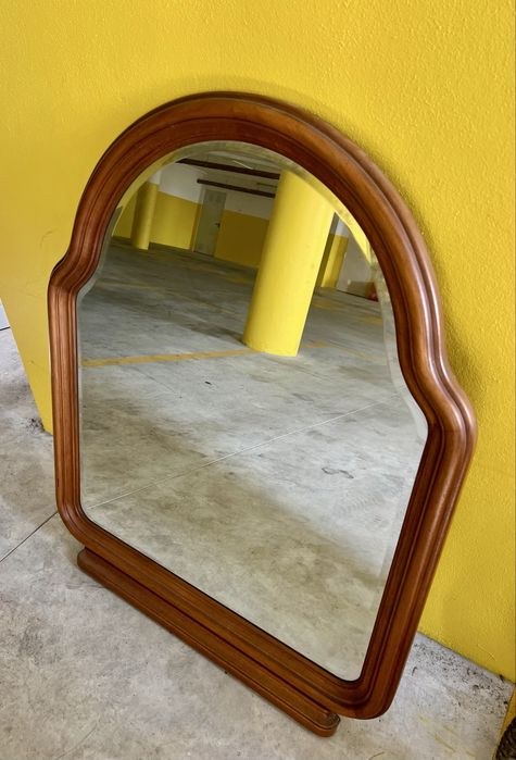 Espelho de parede em moldura