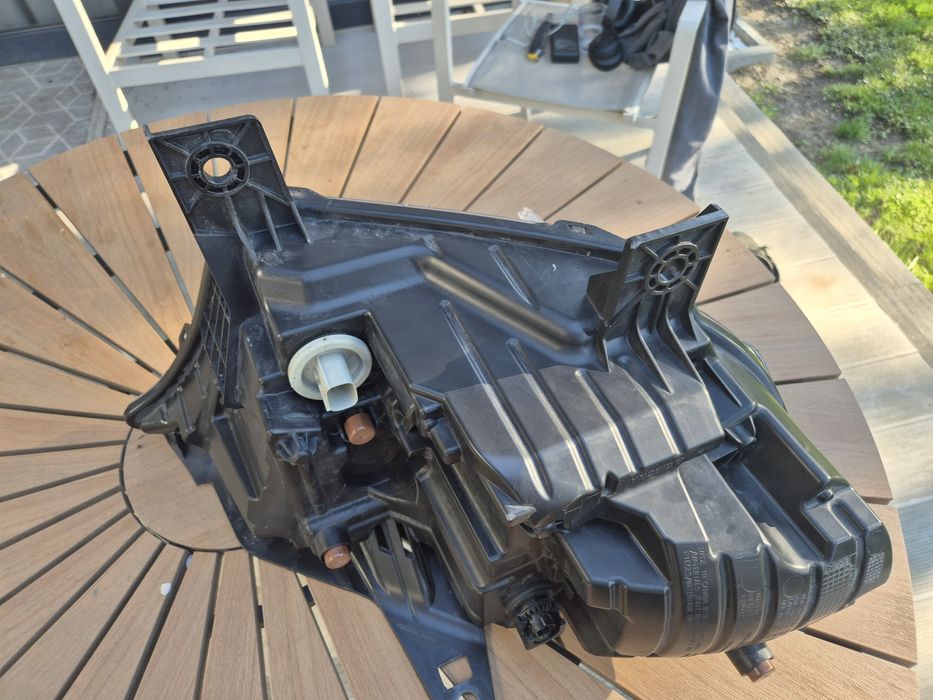 Lampa przód lewa durango