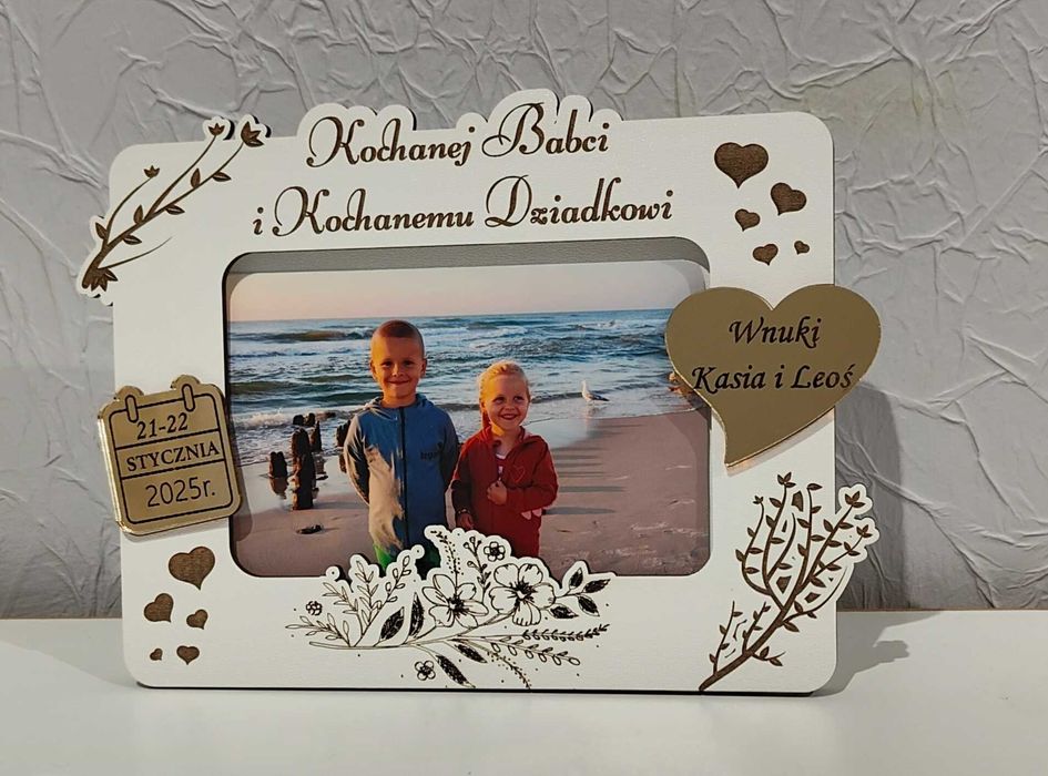 Ramka na zdjęcie z dow. grawer biała Dzień Babci Dziadka 10x15 złote
