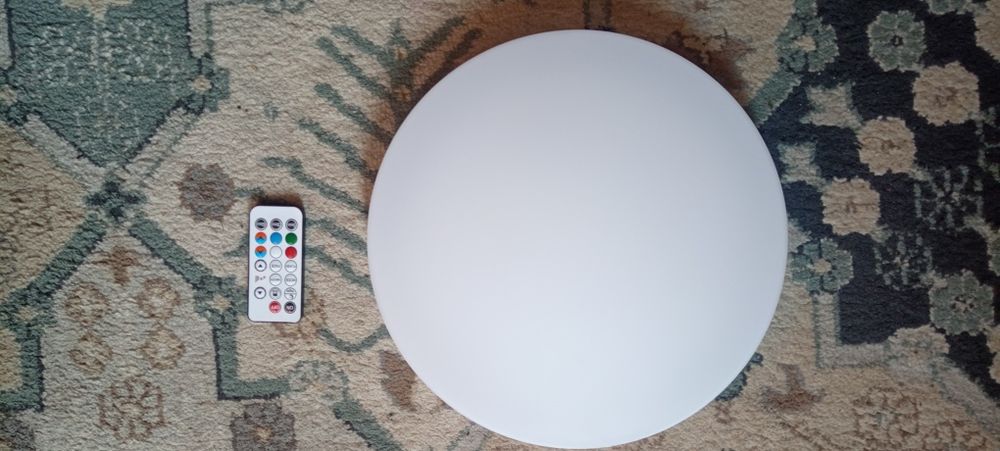 Inteligentna lampa sufitowa LED