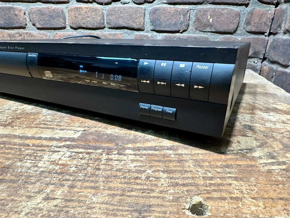 Odtwarzacz CD Harman Kardon HD 7325