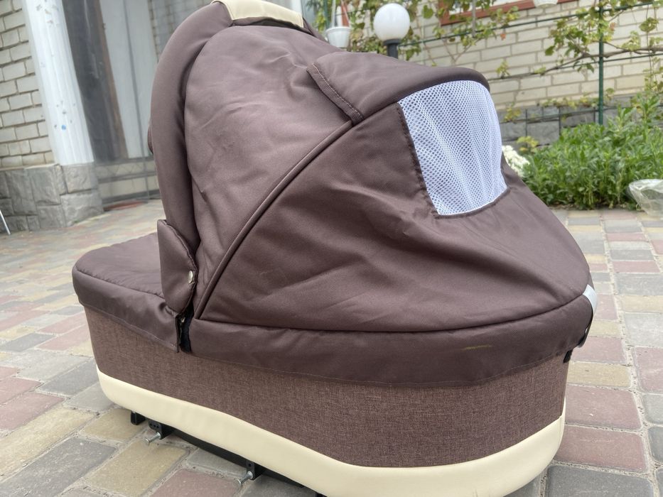 Продам дитячу коляску