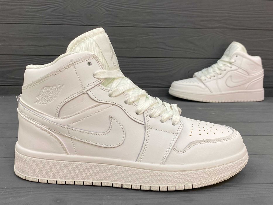 Білі кросівки Джордан ретро 1. Высокие кроссовки Jordan retro 1 р36-38
