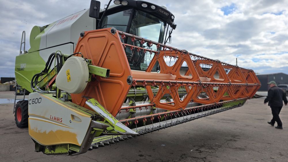 Продам Claas Tucano 320 2012р.