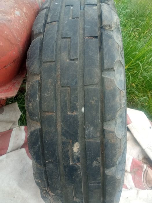 Скат, колесо, шина покришка 10.00 R16 2 птс 4