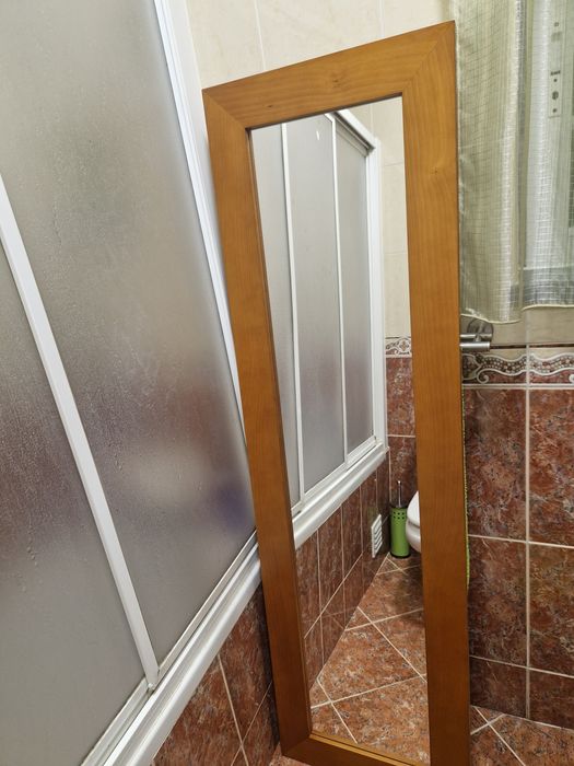 Espelho de quarto vertical