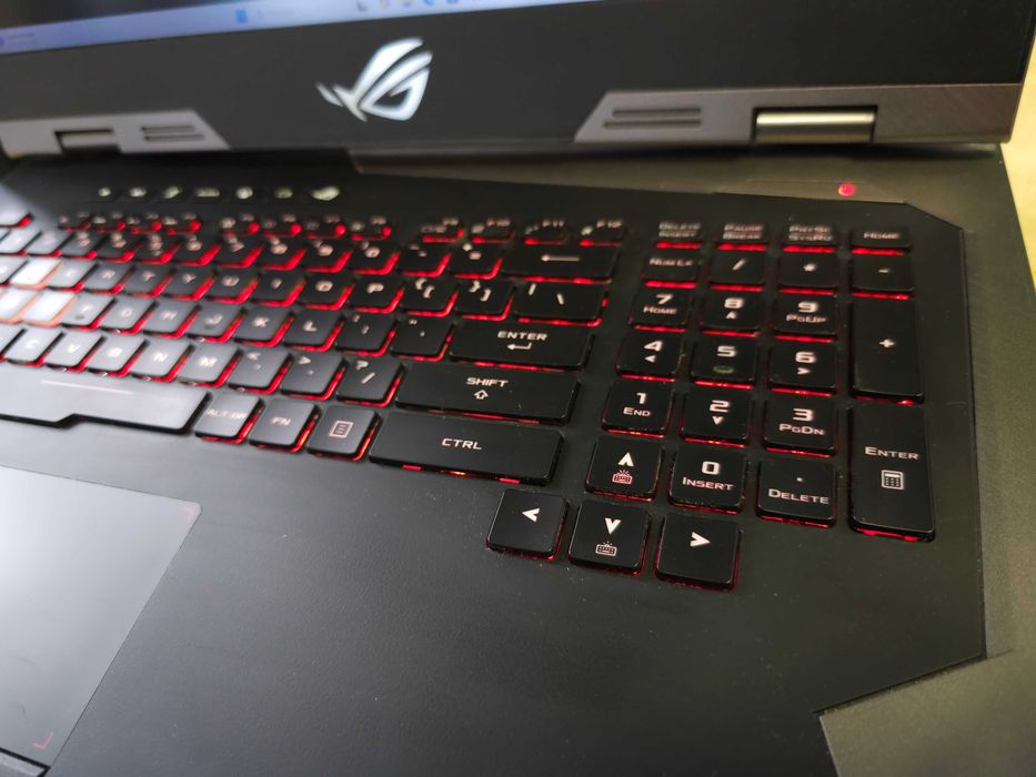 ASUS ROG G703GX Laptop 17” RTX2080 i7-8750H 64GB RAM 144Hz IPS - F.VAT