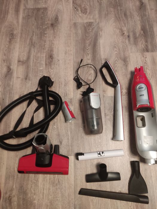 Аккумуляторный пылесос Bosch 18v. По запчастям.