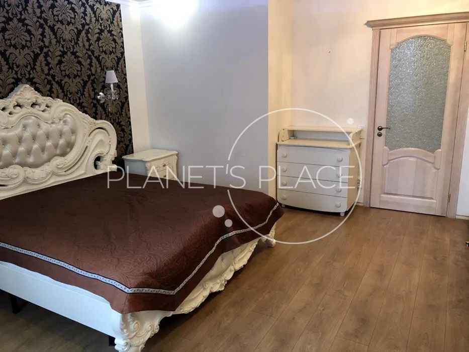 Продам 2к. квартиру просп. В. Лобановського,150, ЖК"Новодеміївський"