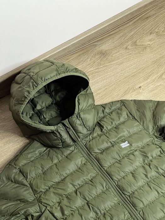 Продам БОМБЕЗНУ жіночк курточку Levi’s Pandora Packable Down Jacket