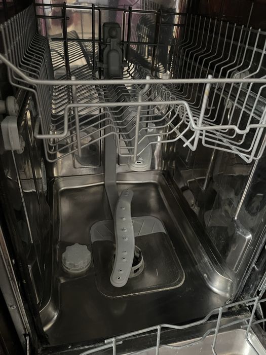 Посудомийна машина Hotpoint Ariston