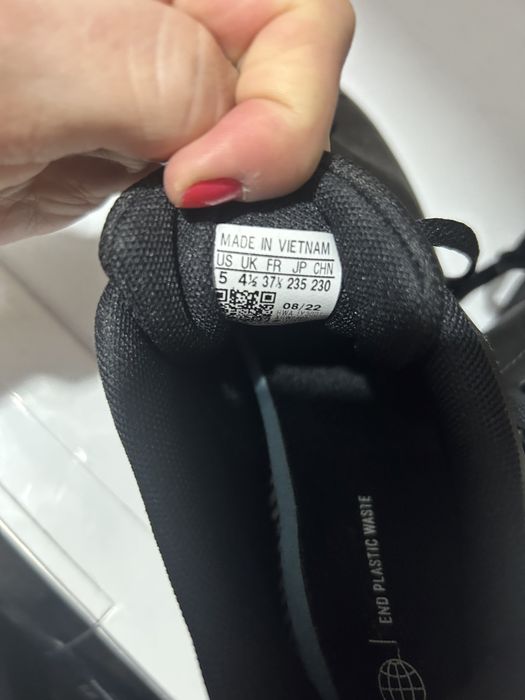 Sapatilhas adidas originais tamanho 37.5 new balance