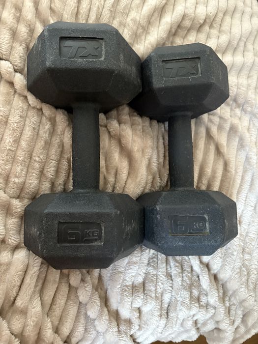 Dwie sztuki hantli 6kg x2