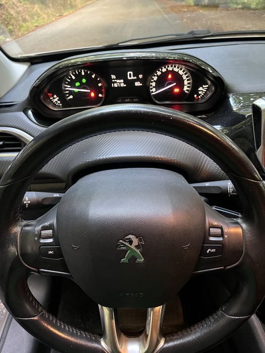 Peugeot 208 1.6 HDi Style 2017 | 115.000 km | Impecável