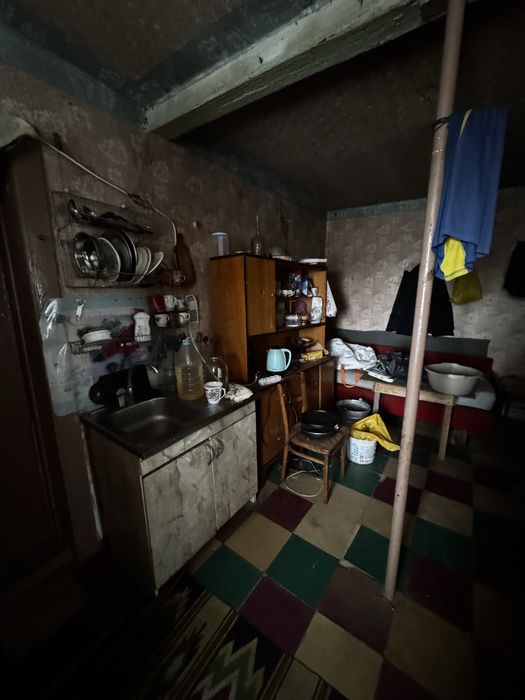 Продам Дом , в Петоикрвке ;Каменское 20 км ;Днепр 40 км.