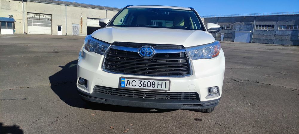Toyota Highlander Limited 2016 hybrid
