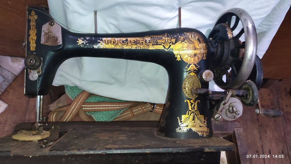 Ручна швейна машина Singer.