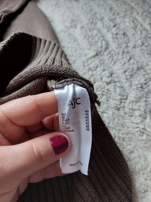 Sukienka khaki L – ciepła i stylowa na chłodne dni