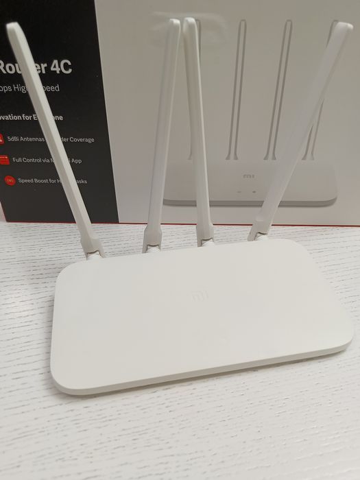 Роутер ,маршрутизатор Mi router 4C