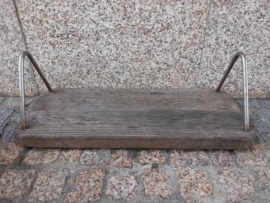 Assento de madeira para baloiço