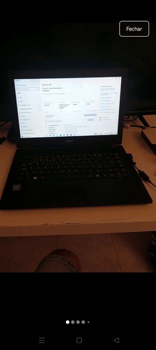Portátil Acer com carregador
