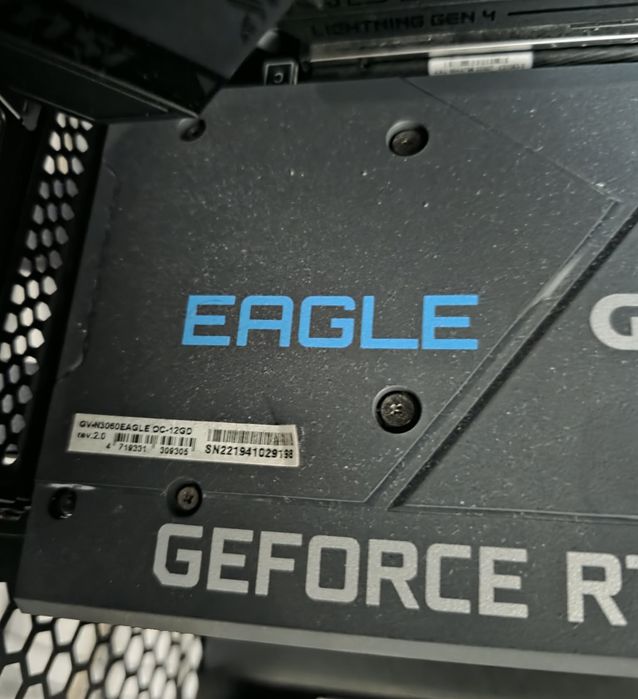 RTX 3060 eagle oc 12GB