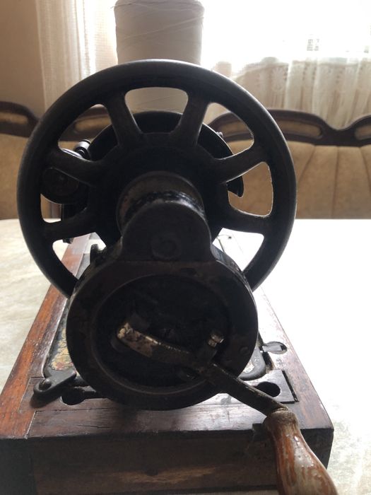 Швейна машинка-SINGER