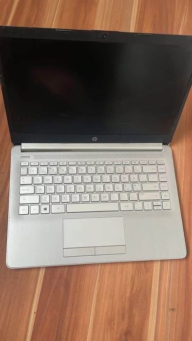 Laptop HP 14-DK0850 Ryzen 5 3500U zbita matryca